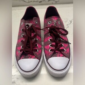 Women’s Chuck Taylor All Star Ox Print Bordeau/pink sneakers size 9